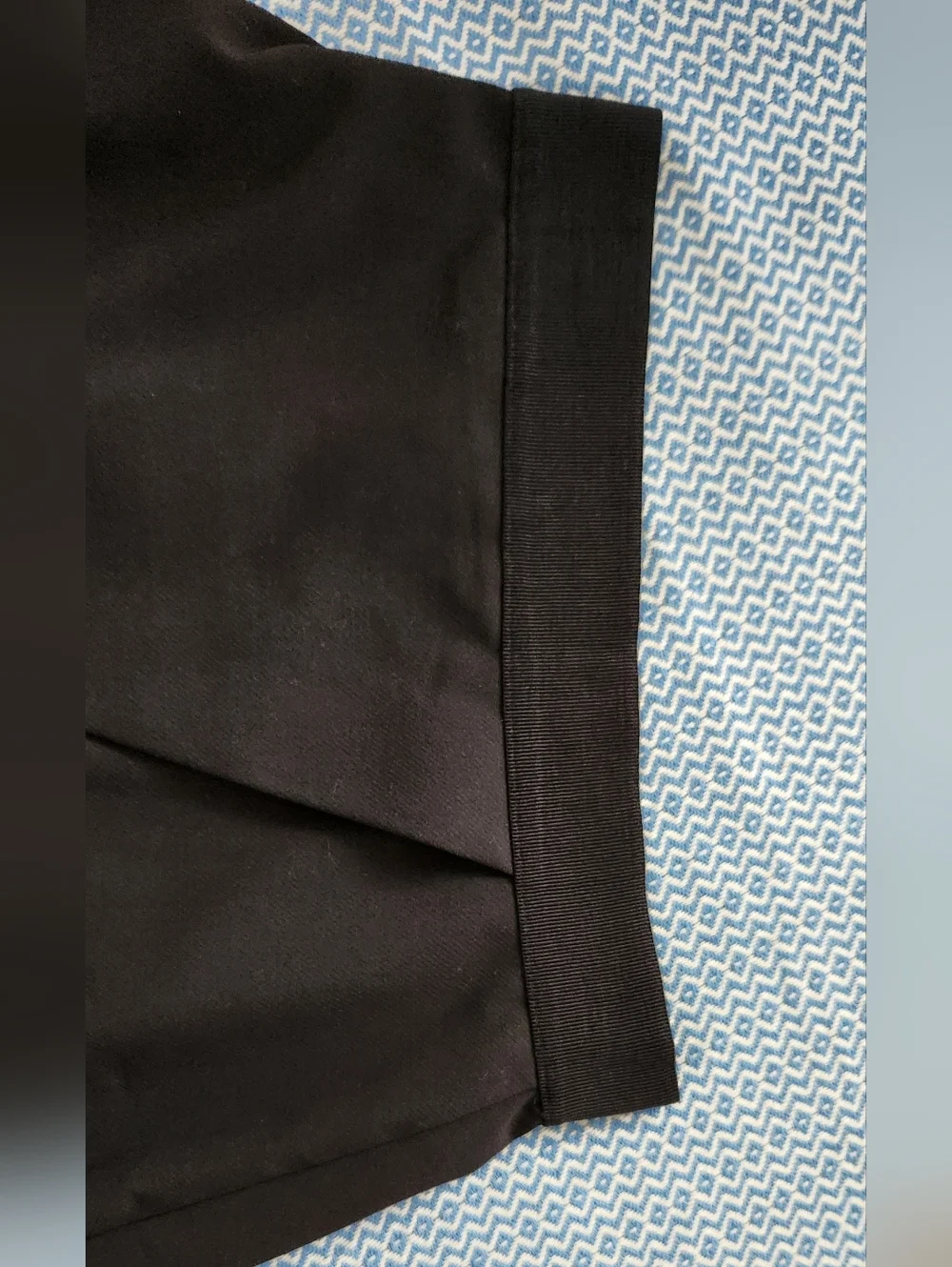 Alice + Olivia Black Overlap Mini Skirt - Picture 7 of 12